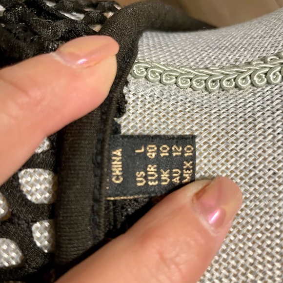 Kardashian Fish Net Dress - Large - Picture 4 of 5